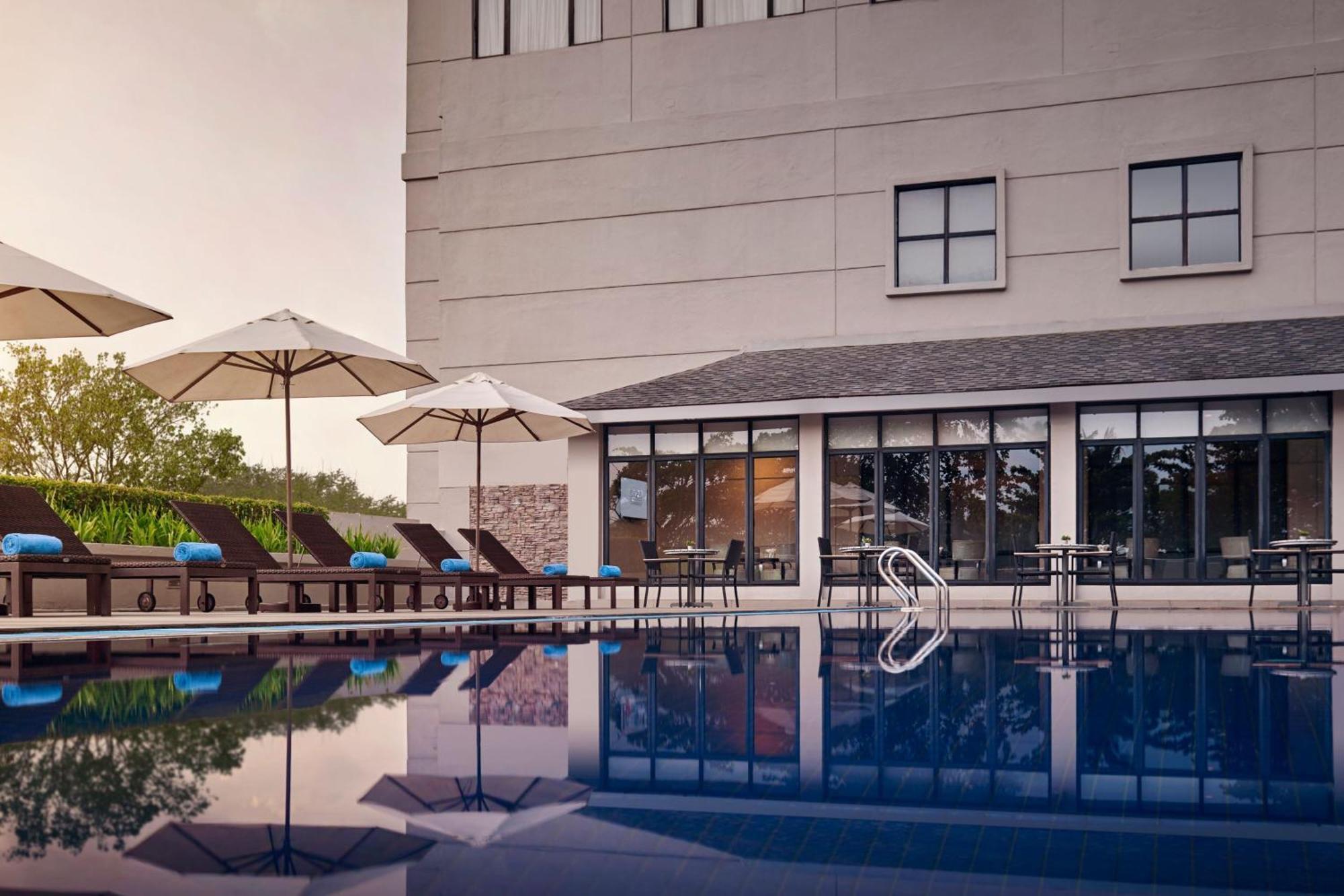 Ac Hotel By Marriott Kuantan Exterior photo