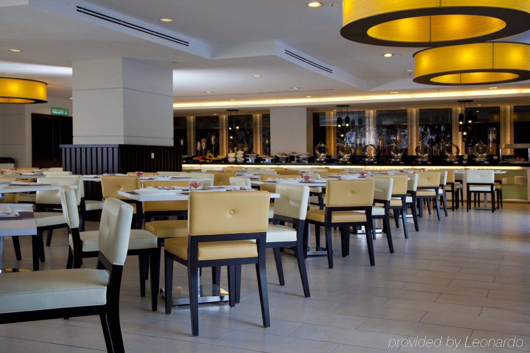 Ac Hotel By Marriott Kuantan Exterior photo